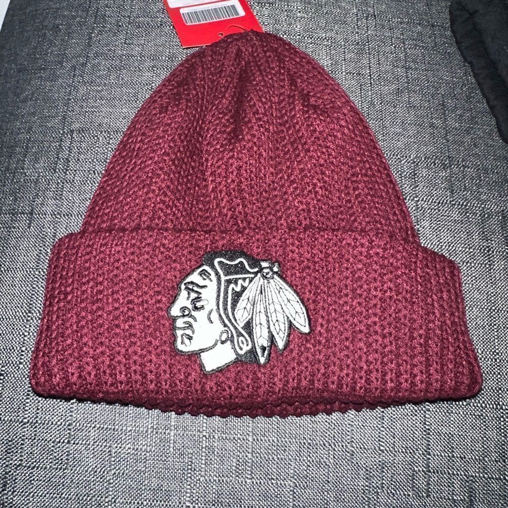 Chicago Blackhawk Maroon Knit Beanie hat